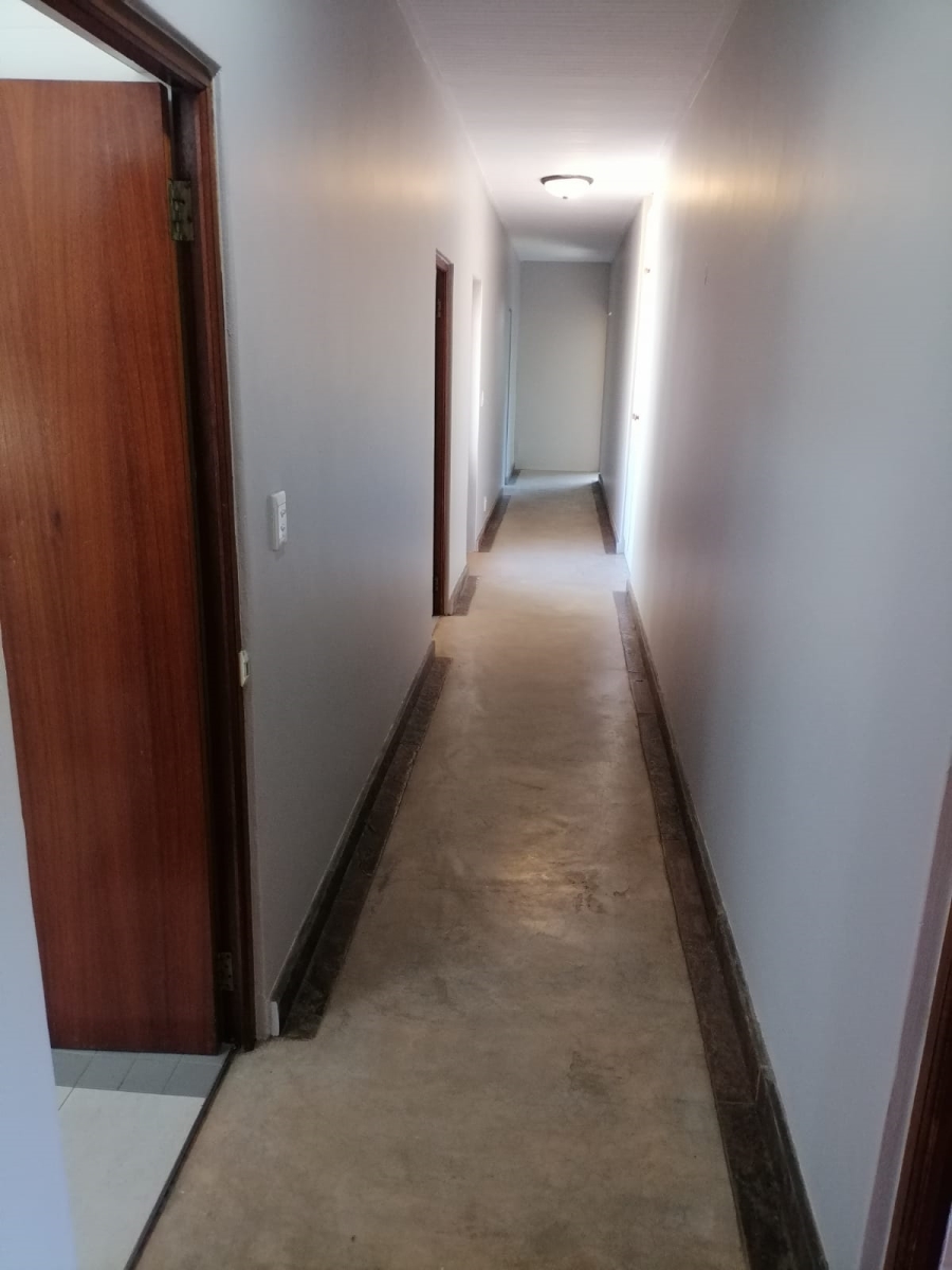 To Let 3 Bedroom Property for Rent in High Riding Country Estate Western Cape